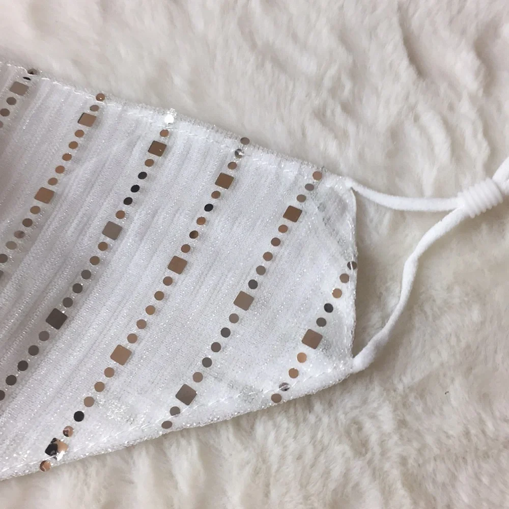 🌸 Adult White silver sequined mask. NWT.